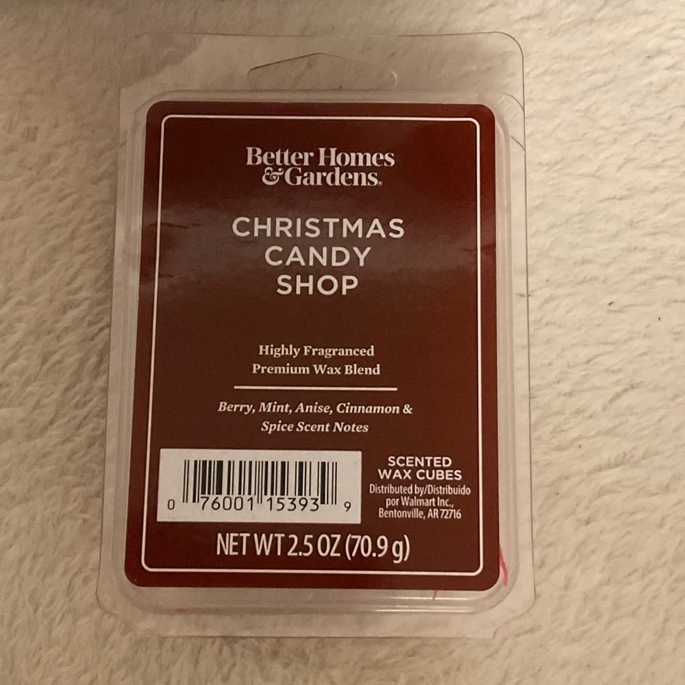 Santa Claus Fragrance Warmer - Red and White - Picture 2 of 7